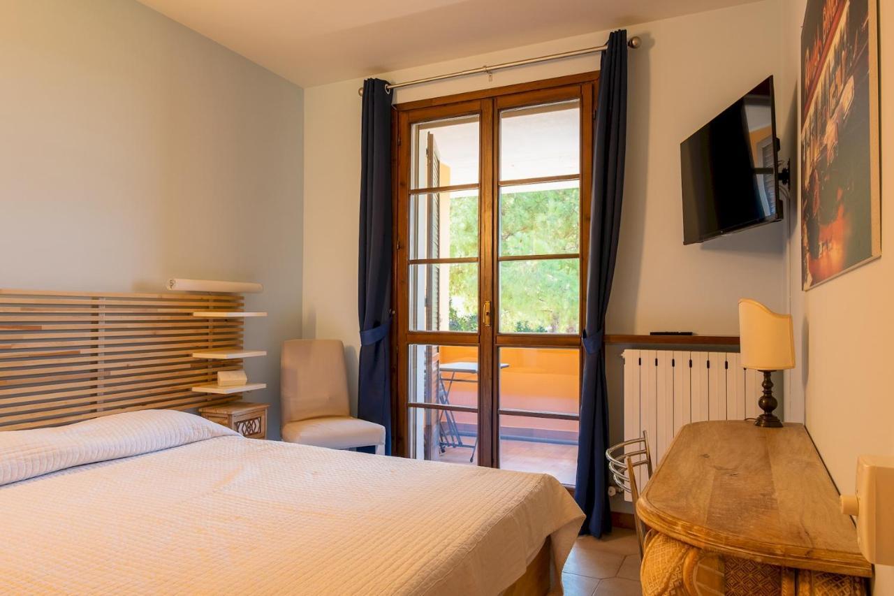 La Casa Sul Porto - Italian Homing Lägenhet Sirmione Exteriör bild