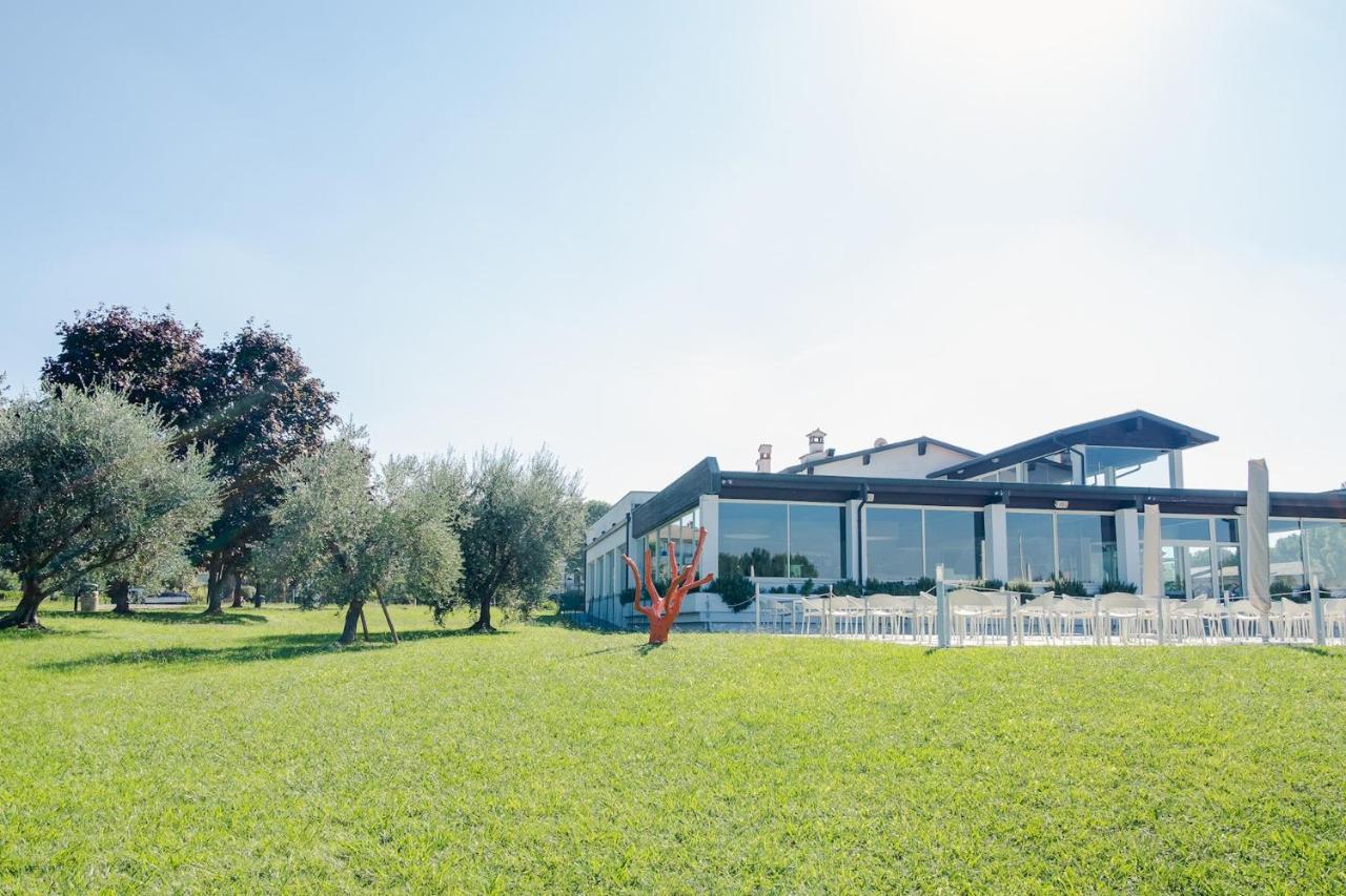 La Casa Sul Porto - Italian Homing Lägenhet Sirmione Exteriör bild